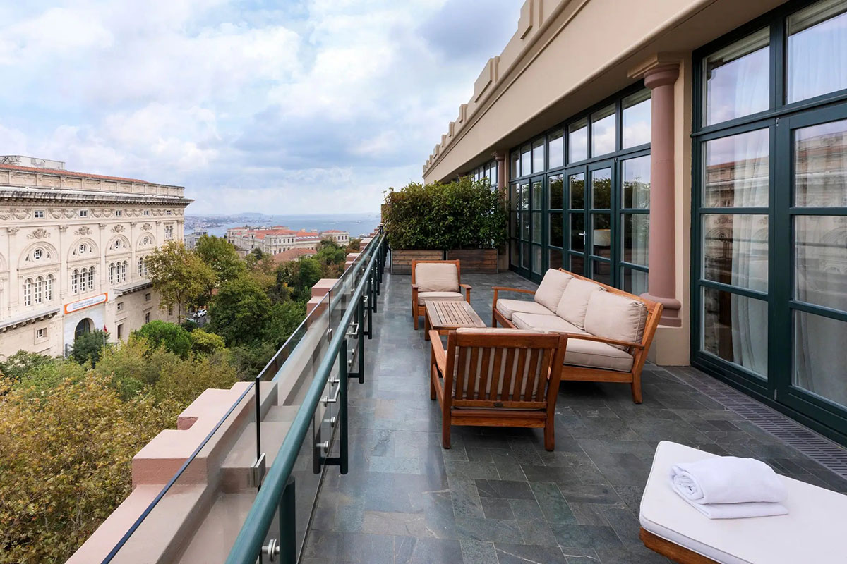 airport park hyatt macka palas