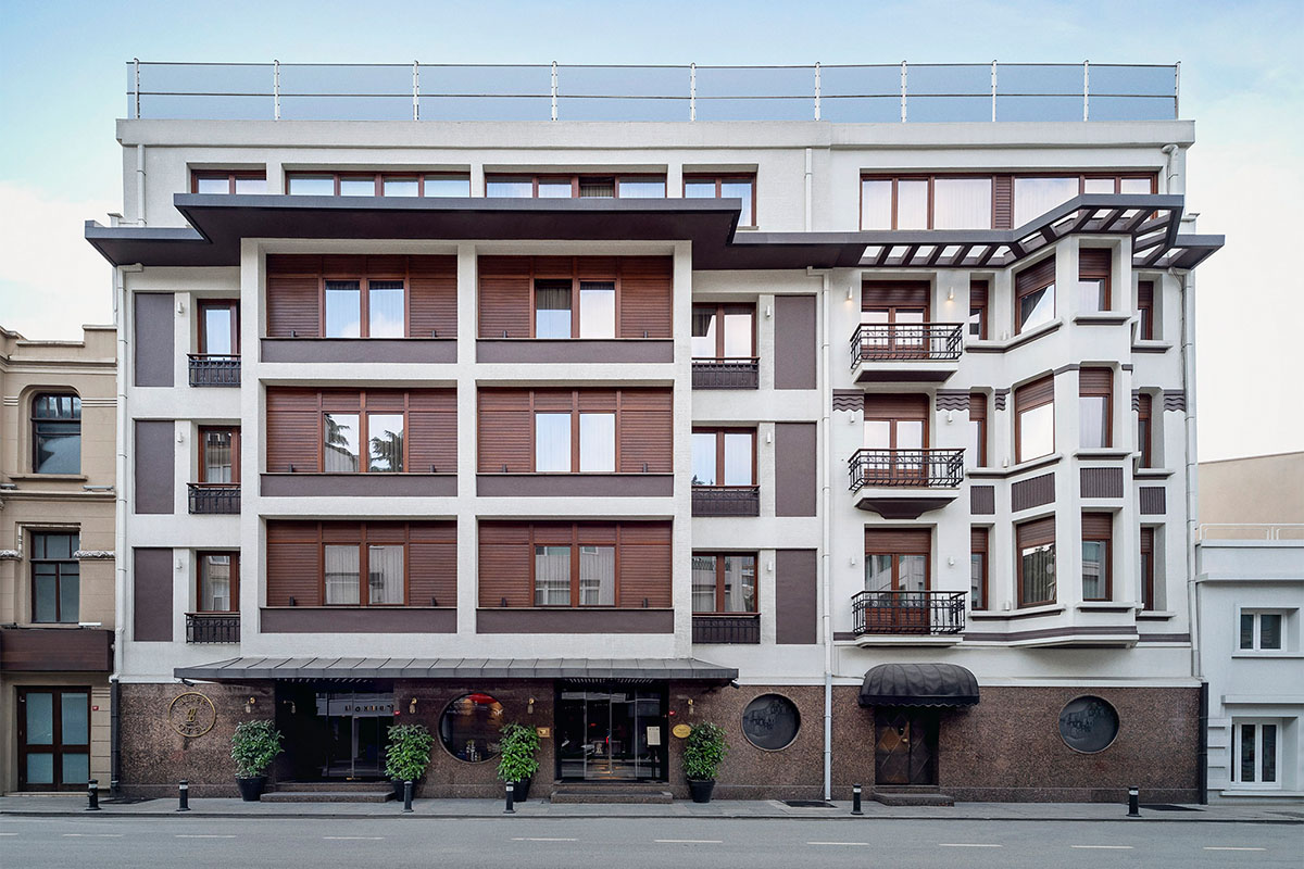 airport to bebek hotel by the stay