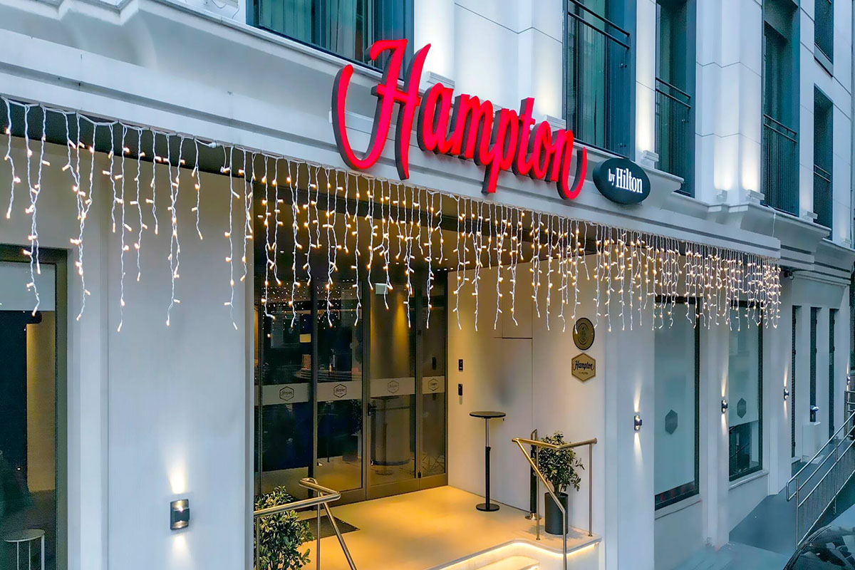 airport to Hampton by Hilton Istanbul Old City transfer 