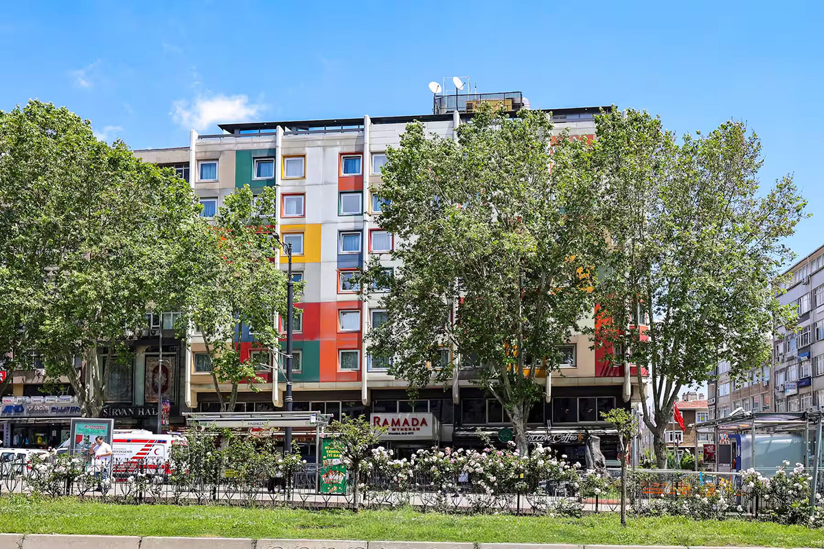 Airport to Ramada by Wyndham Istanbul Old City Transfer