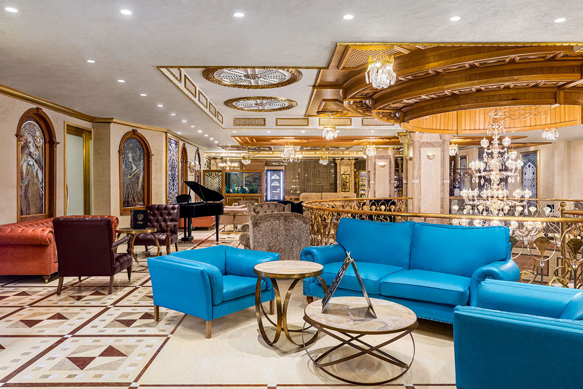 airport to Wyndham Old City Istanbul transfer