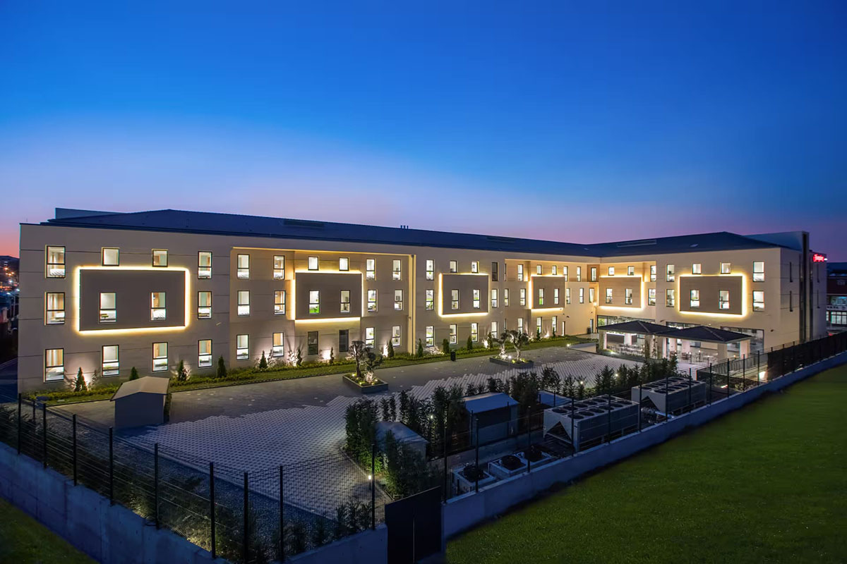 airport transfer to Hampton by Hilton Zeytinburnu 