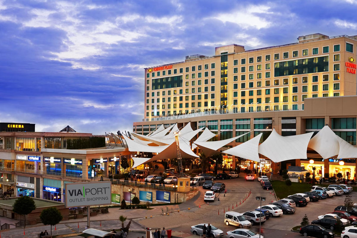 crowne plaza asia airport transfer