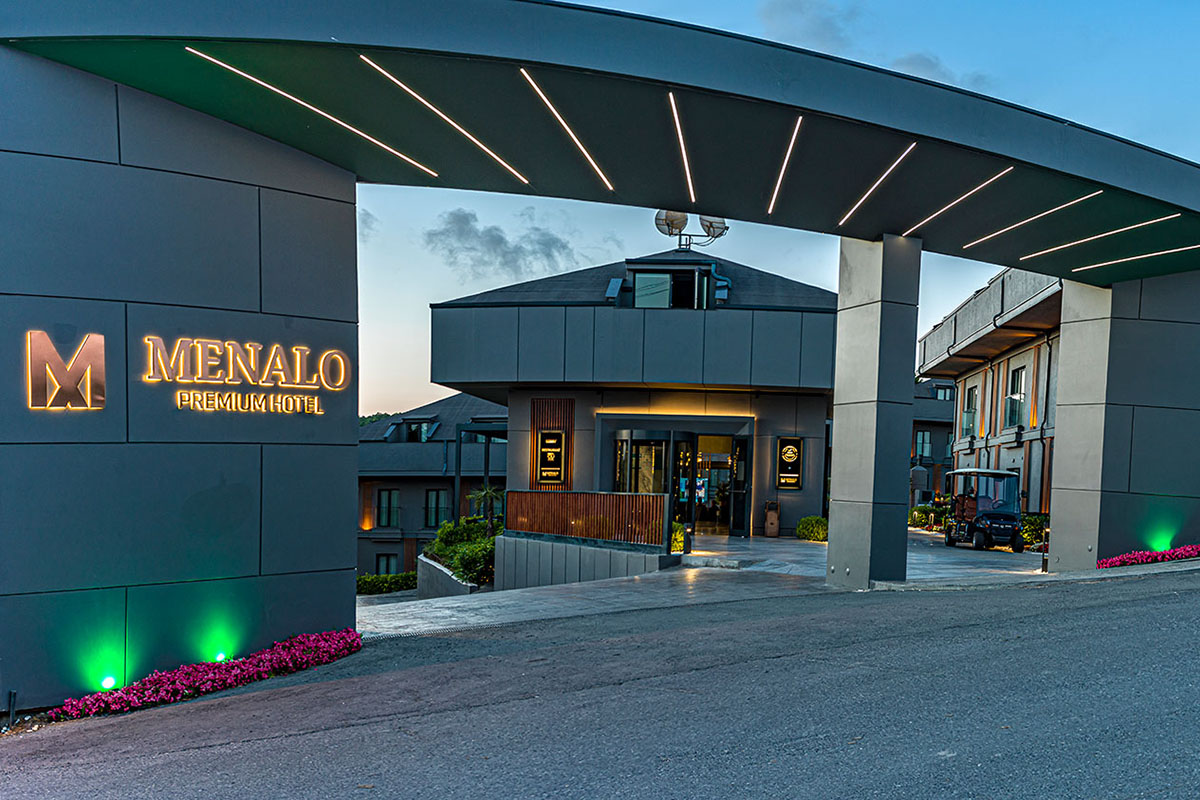 from istanbul airport to menalo hotel premium