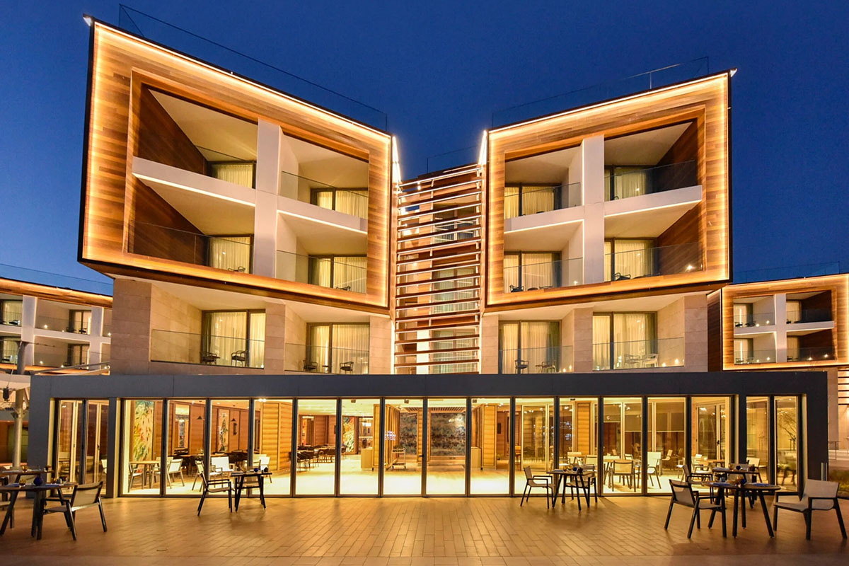 galataport to Crowne Plaza Istanbul Florya transfer