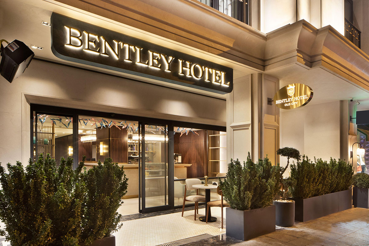 Galataport to Bentley Hotel Old City transfer