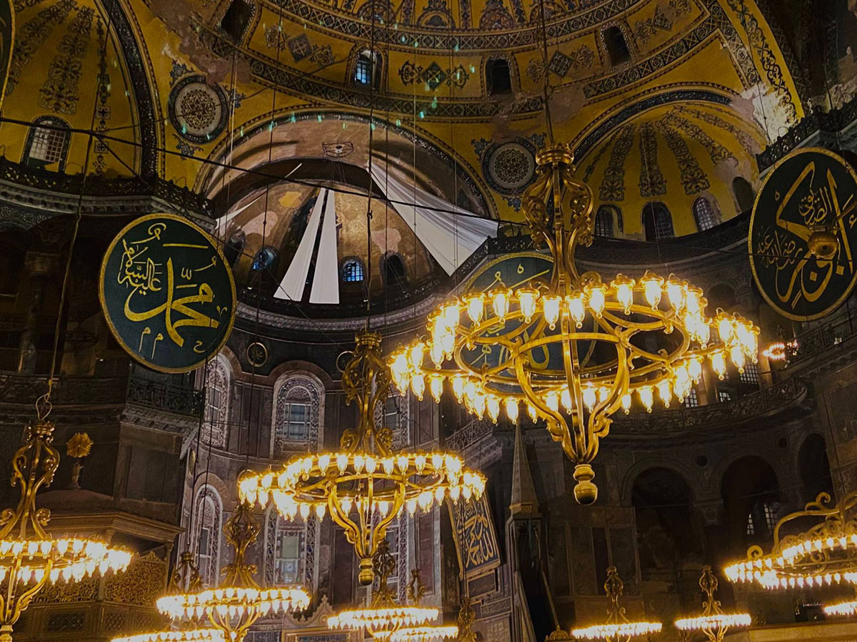 hagia sophia to airport