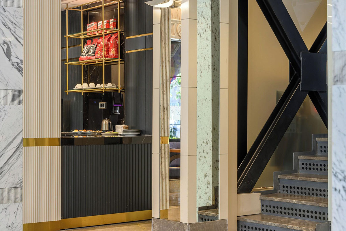 Istanbul Airport to Sheraton Istanbul Taksim Square Transfer