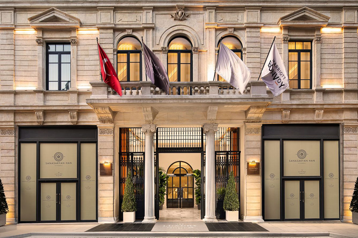 Istanbul airport to Sanasaryan Han Istanbul Luxury Collection Transfer