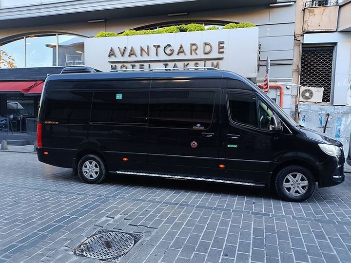 Mercedes Ultra VIP Sprinter exterior
