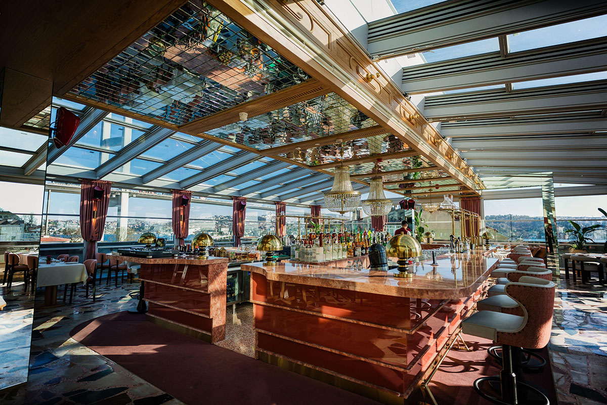 Sabiha Gokcen to Crowne Plaza Ortakoy Bosphorus Transfer