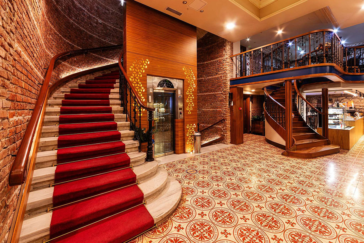 sabiha gokcen to Mercure Sirkeci Istanbul transfer