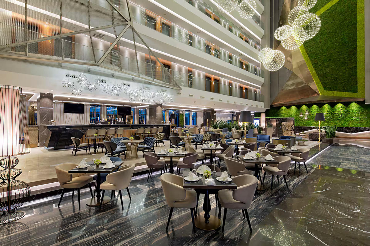 transfer to DoubleTree by Hilton Istanbul Piyalepasa 