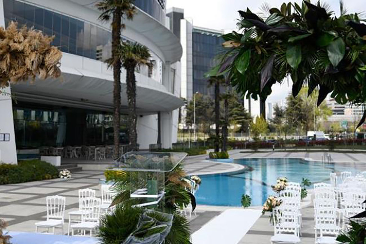 transport elite world grand basin ekspres