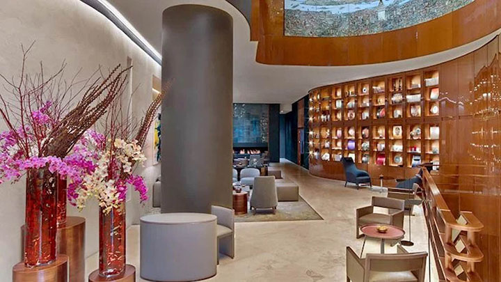 transport to st regis hotel